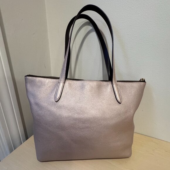 ✨ Coach Taylor Tote | Pink Metallic Pebble Leather ✨ - Picture 4 of 12